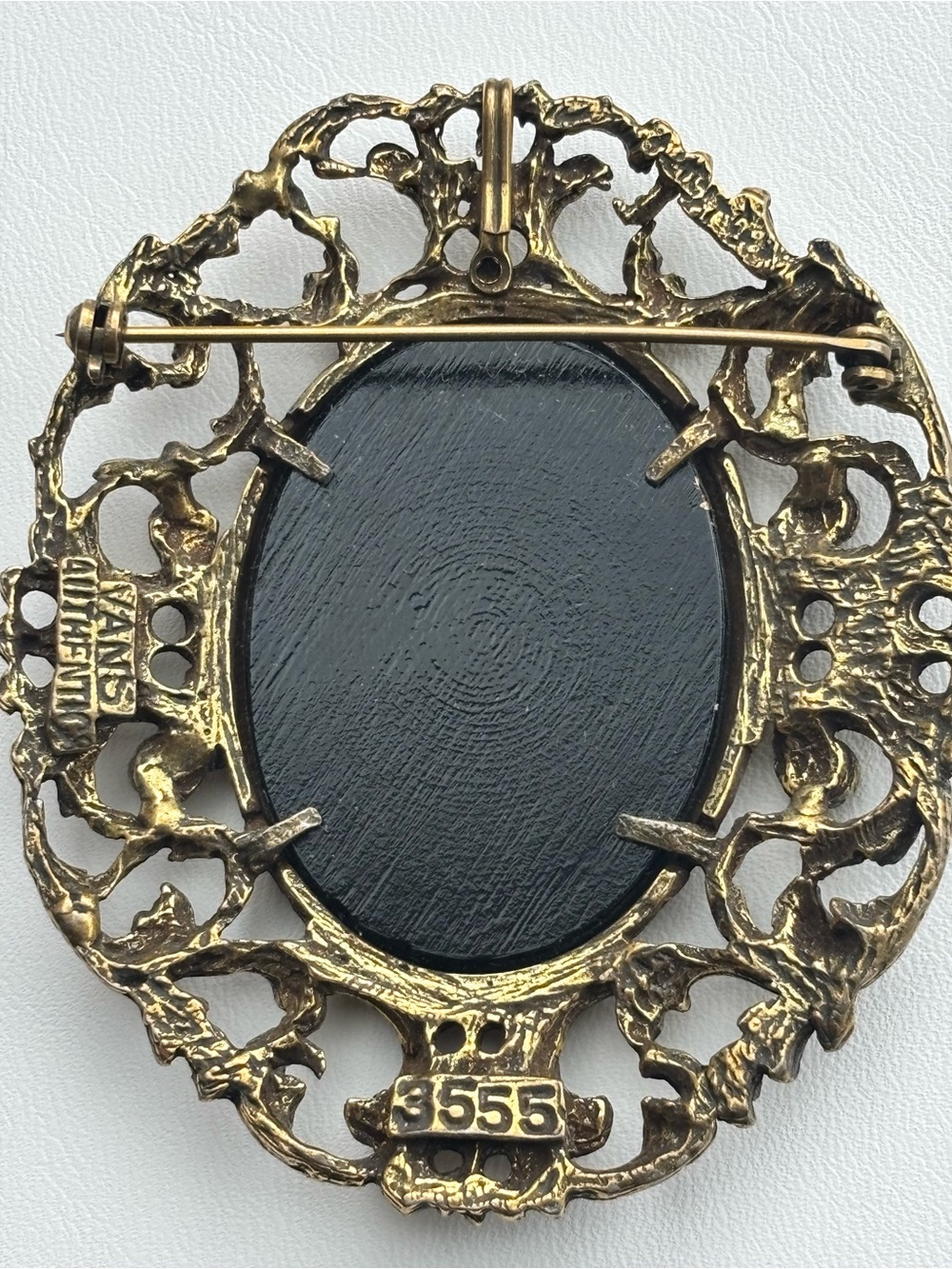 Vintage Van S Authentics Gold Tone Filigree Floral Cameo Statement Brooch 3” - Picture 12 of 12